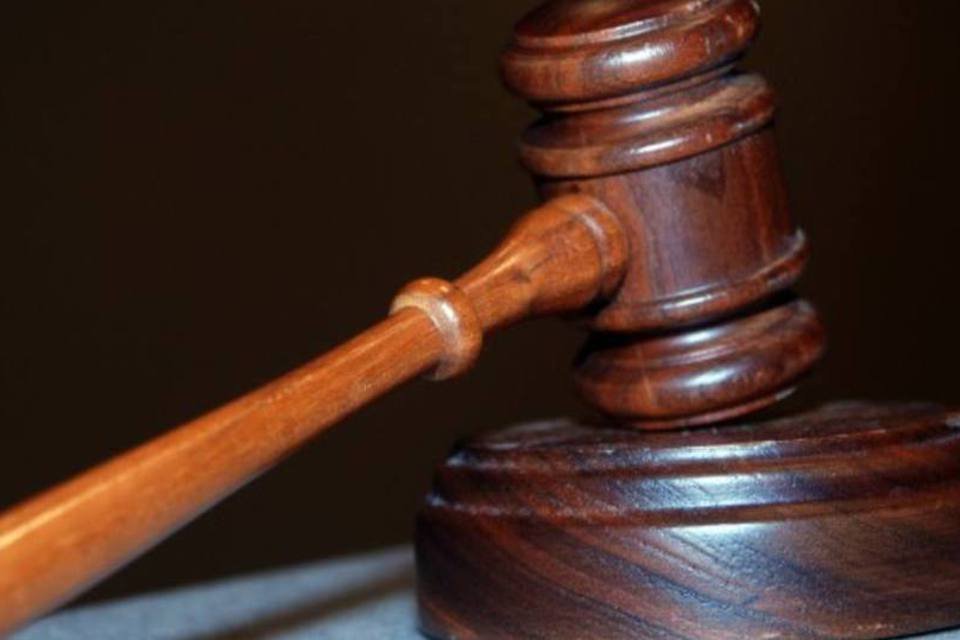 CNJ suspende pagamento de mais de R$ 100 milhões a juízes