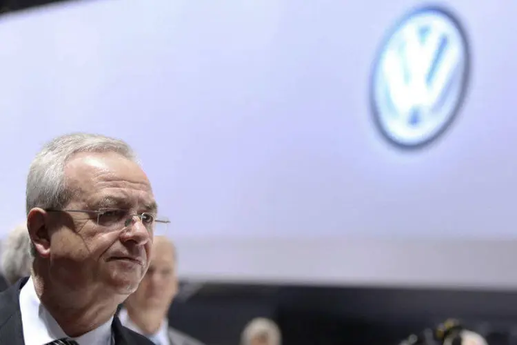 
	Martin Winterkorn, CEO da Volkswagen: ele est&aacute; sendo investigado sob &quot;alega&ccedil;&otilde;es de fraude na venda de ve&iacute;culos com dados de emiss&atilde;o manipulados&quot;
 (Chris Ratcliffe/Bloomberg)