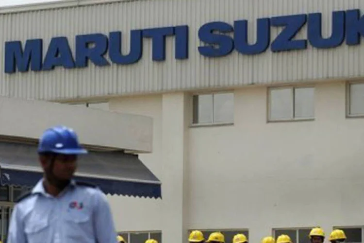A Maruti Suzuki, controlada em sua maioria pelo grupo japonês Suzuki, é a primeira montadora de automóveis da Índia (Manan Vatsyayana/AFP)