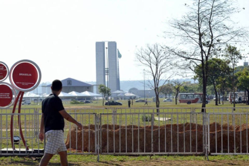 Ministério da Saúde é esvaziado após ameaça de bomba