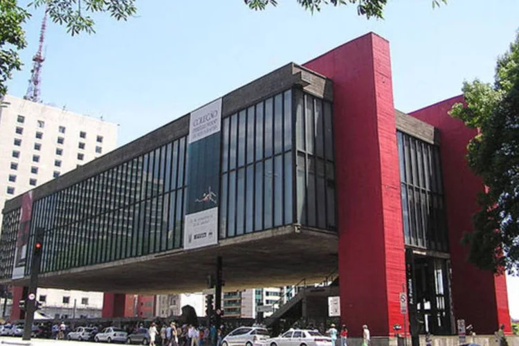 São Paulo: 62% dos empresários esperam aumentar ou manter o nível de faturamento para os próximos seis meses (Wikimedia Commons)