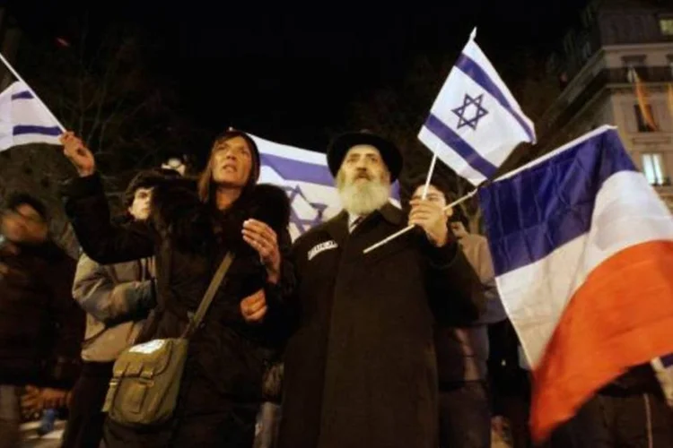 Comunidade judaica lamentou o massacre de Toulouse em passeata silenciosa em Paris (Franck Prevel/Getty Images)