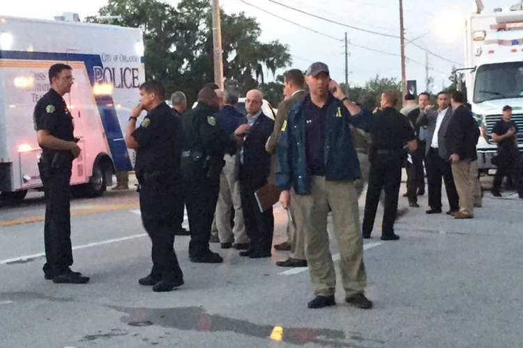 Polícia: as autoridades confirmaram o aumento no número de mortos e de feridos (Twitter/Orlando Police)