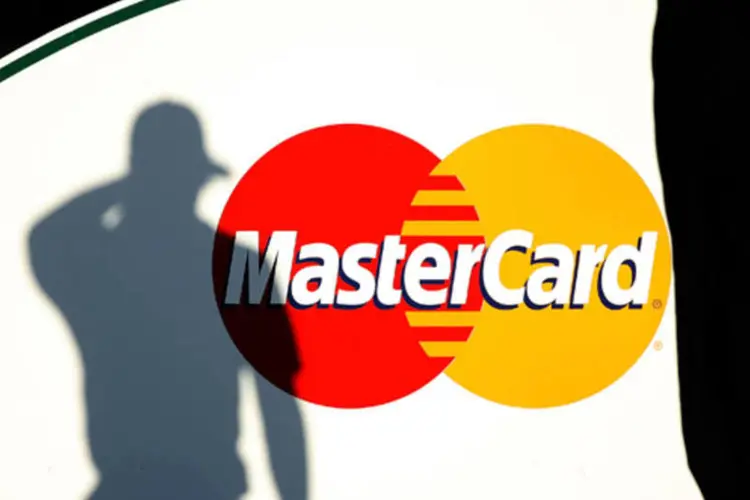 
	Logo da Mastercard: san&ccedil;&atilde;o &eacute; parte do esfor&ccedil;o da Comiss&atilde;o para impulsionar o com&eacute;rcio eletr&ocirc;nico na Uni&atilde;o Europeia e reduzir os custos para empresas
 (David Cannon/Getty Images)