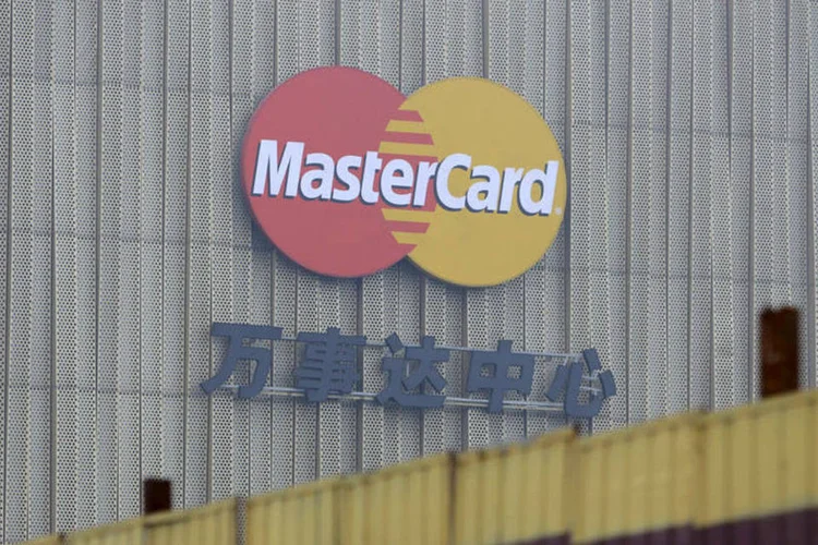 
	Logo da Mastercard na China: a MasterCard j&aacute; processou &quot;milh&otilde;es&quot; de transa&ccedil;&otilde;es para o Alibaba
 (Jason Lee/REUTERS)