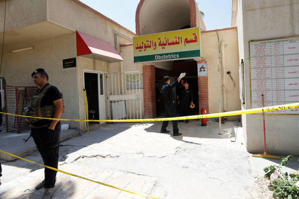 Onze recém-nascidos morrem em incêndio em hospital de Bagdá