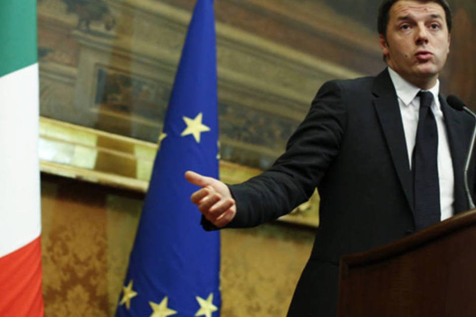 Renzi chega à sede da presidência para apresentar governo