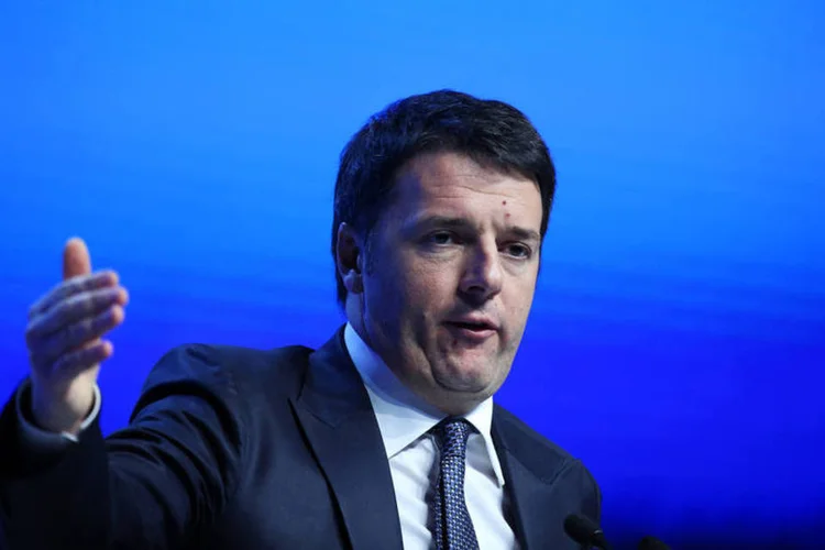 Matteo Renzi, primeiro-ministro da Itália, falando na conferência de Davos, na Suíça (Chris Ratcliffe/Bloomberg)