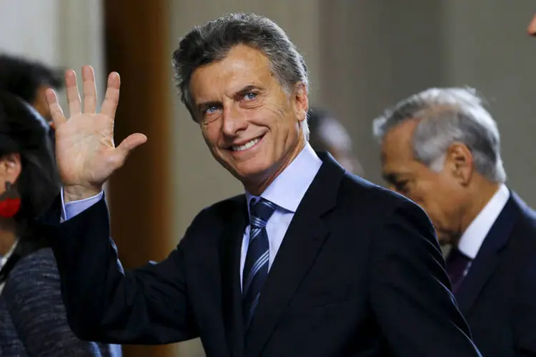
	Macri: Kirchner desistiu de comparecer depois de um pedido judicial de Macri para que seu mandato termine &agrave; meia-noite de quarta-feira
 (Ivan Alvarado / Reuters)