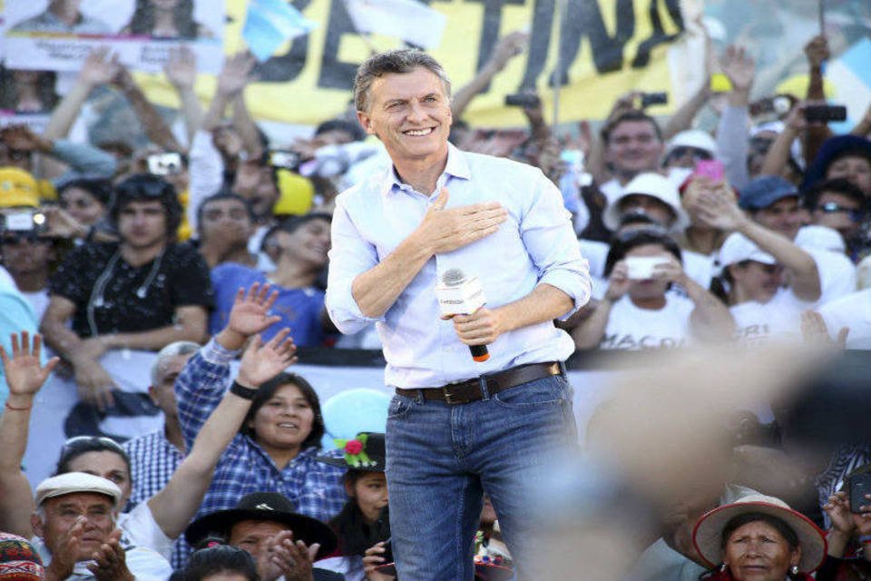 Mauricio Macri não tem tempo para festa na Argentina