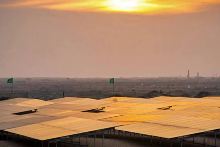 
	A usina, que consiste de 29.826 paineis, vai fornecer energia para mais de 10 mil casas no pa&iacute;s
 (Divulgação/Masdar)