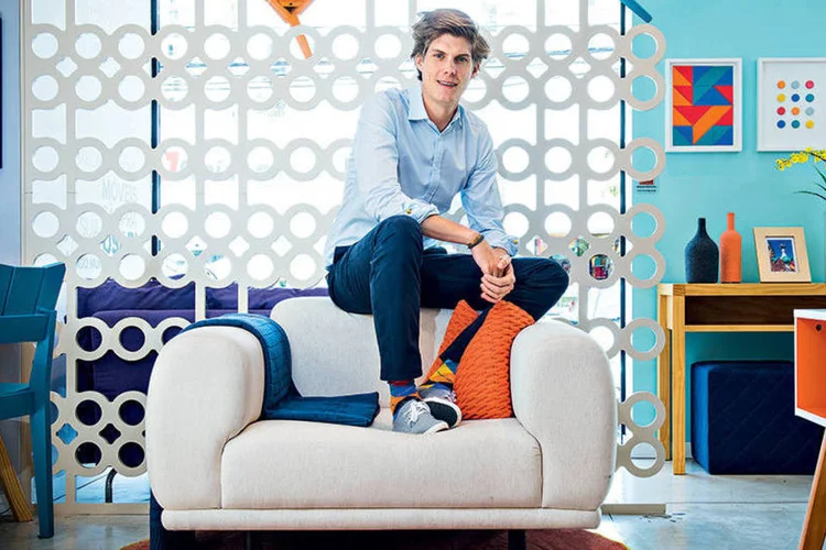 Max Reichel, fundador da Oppa: a marca de móveis nasceu na internet e hoje tem sete lojas físicas (Germano Lüders / EXAME)