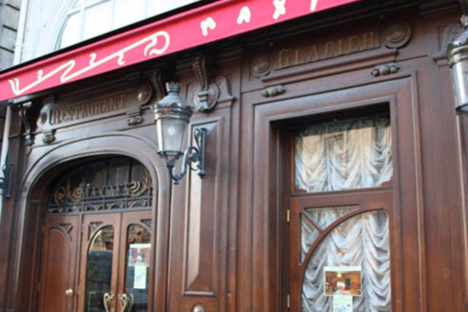 Pierre Cardin põe à venda famoso restaurante Maxim's