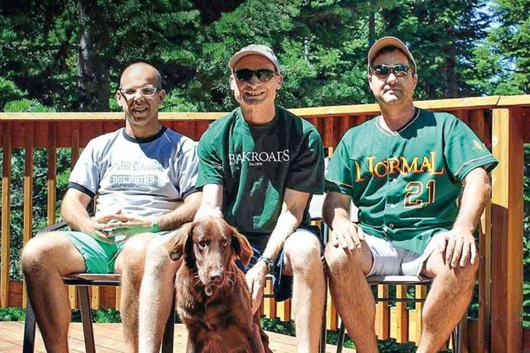 Os professores Mazzeo, Oyer e Schaefer: cobrindo um dos pontos cegos dos MBAs tradicionais (Divulgação)