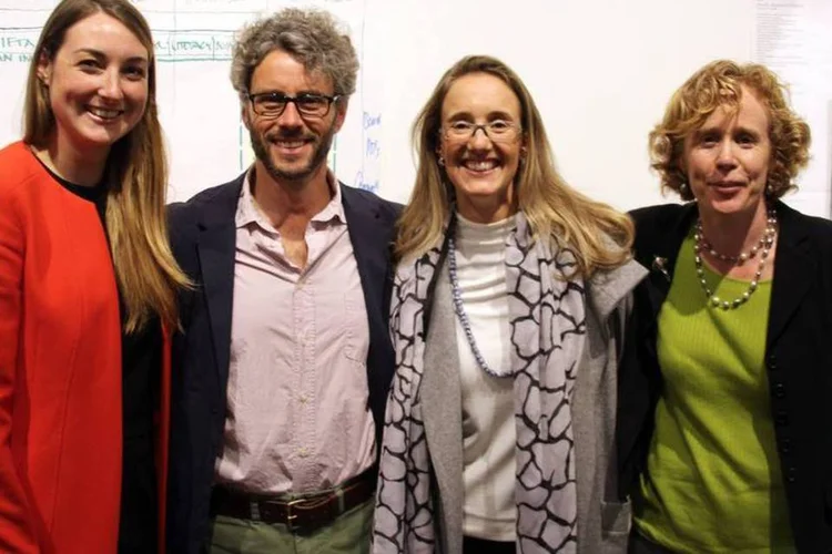 Casey Shultz, William Shutkin, Nicola Alcutt e Christina Page, em aula da Presidio Graduate School (Reprodução/Facebook/Presidio Graduate School)