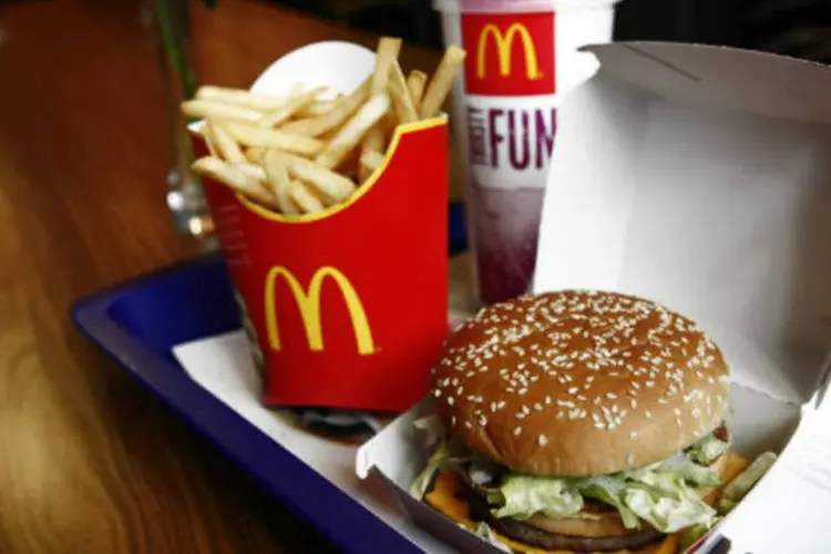 
	Lanche do McDonald&#39;s: durante tr&ecirc;s semanas as 470 lojas da rede na It&aacute;lia ir&atilde;o vender um novo lanche com ingredientes t&iacute;picos do pa&iacute;s
 (Jason Alden/Bloomberg)