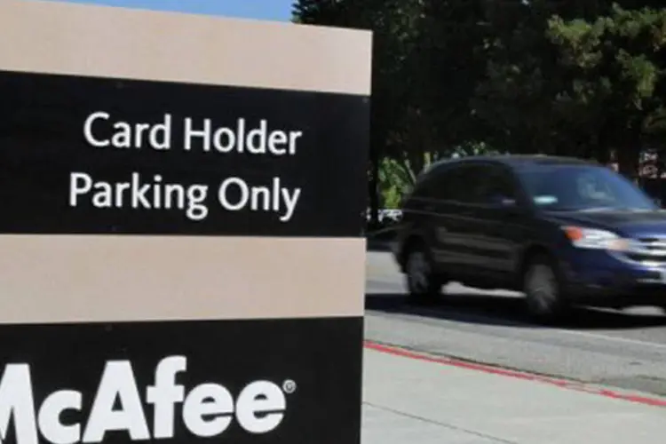 
	Logo da McAfee &eacute; vista em edif&iacute;cio da companhia em Santa Clara, na Calif&oacute;rnia
 (Justin Sullivan/Getty Images/AFP)