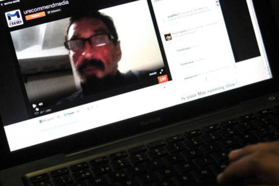 Criador da McAfee quer ser enviado aos Estados Unidos