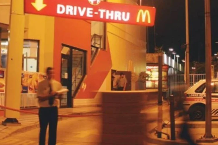 Promoção é válida nos restaurantes drive-thru participantes até 15 de novembro ou enquanto os filmes estiverem em cartaz (.)