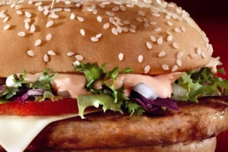Sanduíches especiais são inspirados em elementos da culinária do Brasil, da Argentina, Espanha, França, Itália, Alemanha e dos EUA
