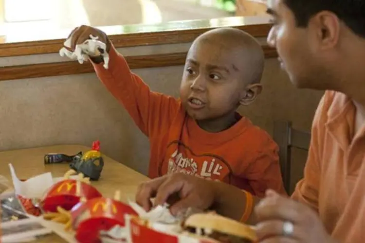 Para 79%, publicidade de fast food prejudica os hábitos alimentares das crianças (David Paul Morris/Getty Images)