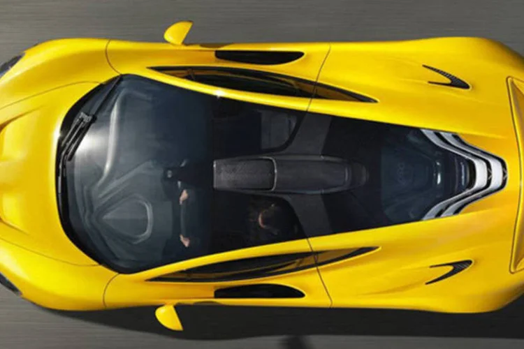 McLaren: o sistema faria com que ondas de 30 kHz fossem emitidas sobre a superfície do vidro dianteiro, impedindo o contato do para-brisas com detritos, água da chuva e, até mesmo, neve (Divulgação)