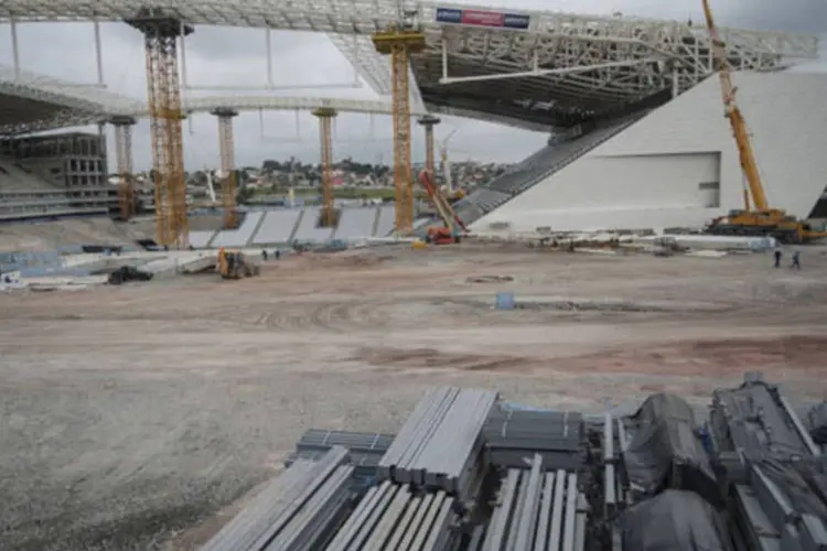 Obras do estádio do Corinthians foram retomadas com todo o efetivo, após serem suspensas durante três dias (Marcelo Camargo/Agência Brasil)