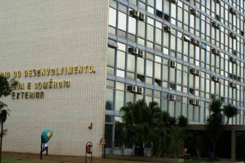 Governo renova tarifa de importação para aço chinês e eleva para 23 o número de produtos alcançados