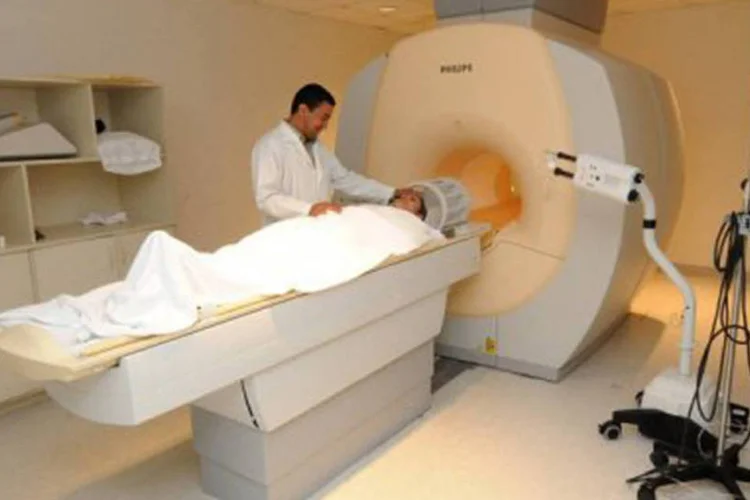 
	Procedimentos de alta complexidade, como a resson&acirc;ncia magn&eacute;tica, n&atilde;o s&atilde;o cobertos por dois anos quando ligados &agrave; doen&ccedil;a preexistente
 (©AFP / Miguel Alvarez)