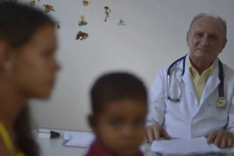 Município com cerca de 52 mil habitantes recebe profissionais cubanos para o Programa Mais Médicos. Na foto, o pediatra brasileiro José Curtius (Marcello Casal Jr./ABr)