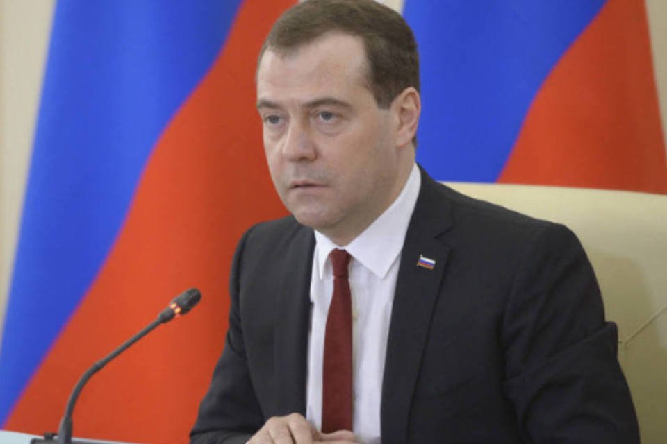Medvedev anuncia medidas para economia da Crimeia