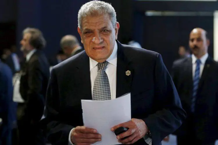 Ibrahim Mehleb: primeiro-ministro do Egito renunciou em meio a investigações sobre corrupção (Reuters/REUTERS/Amr Abdallah Dalsh)