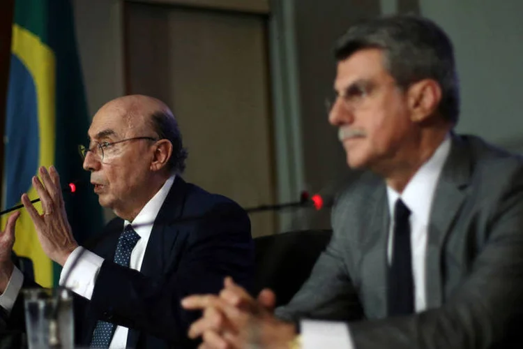 
	Henrique Meirelles e Romero Juc&aacute;: segundo Juc&aacute;, medidas que governo prepara &ldquo;t&ecirc;m o cond&atilde;o de impactar positivamente&quot; a meta fiscal do Or&ccedil;amento de 2017.
 (Adriano Machado / Reuters)