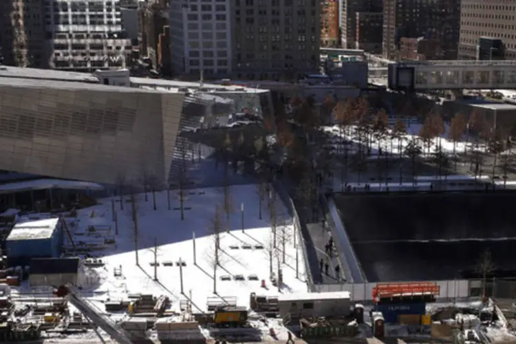 Vista do local de construção do memorial para os mortos nos ataques do 11 de setembro de 2001, em Nova York (Mike Segar/Reuters)