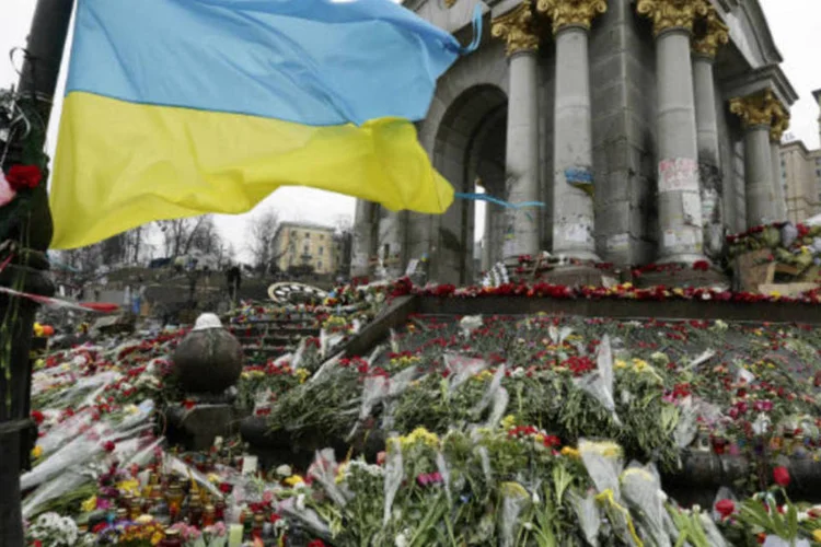 Memorial em homenagem às vítimas da violência política na Ucrânia: Moscou questiona a legitimidade das novas autoridades da Ucrânia (Konstantin Chernichkin/Reuters)