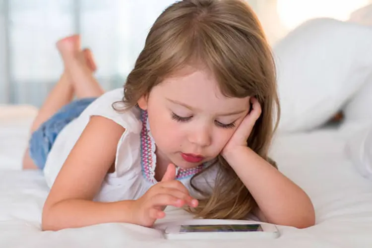 Mais de 50% dos pais planejam comprar produtos eletrônicos para os filhos no Dia das Crianças
 (ThinkStock)