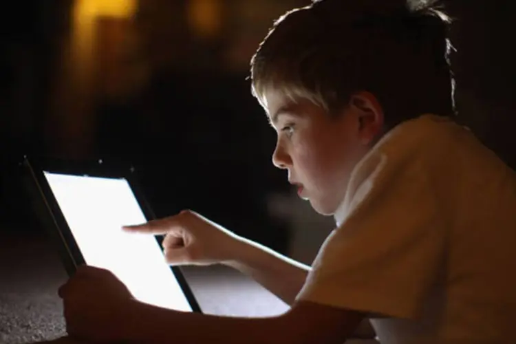 
	Jogos, sites e redes sociais podem ajudar crian&ccedil;as a aprender fora do ambiente escolar
 (Getty Images)
