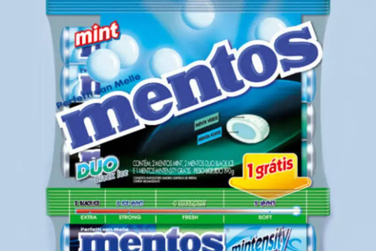 Embalagem promocional de Mentos terá quatro pacote de balas com um grátis no sabor Mintensity (Divulgação)