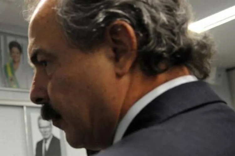 Assessores de Mercadante reuniram os jornalistas numa sala para esperá-lo no final do evento, mas o ministro não retornou para a coletiva (Wilson Dias/ABr)