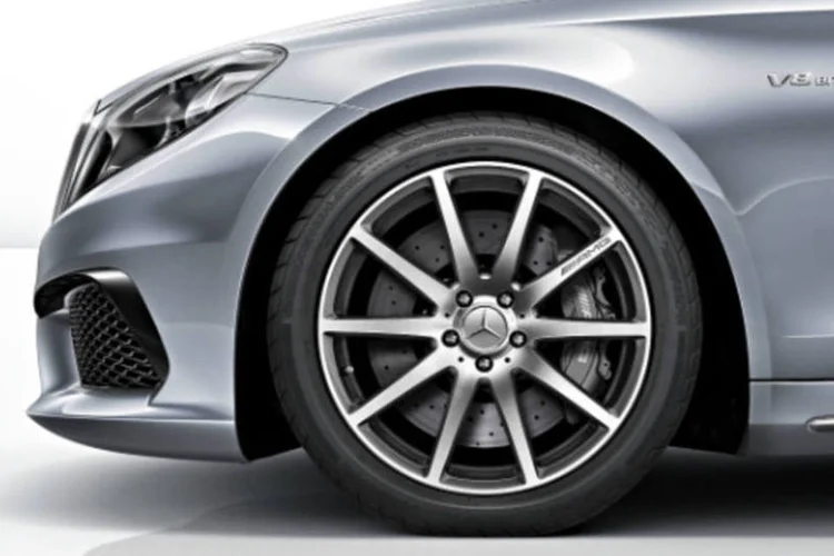 
	Lucro l&iacute;quido da Daimler cai 52% no 2&ordm; trimestre
 (Divulgação/Mercedes-Benz)