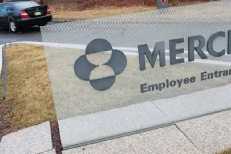 Laboratório farmacêutico americano Merck anunciou corte de 15% do pessoal e fechamento de instalações (.)