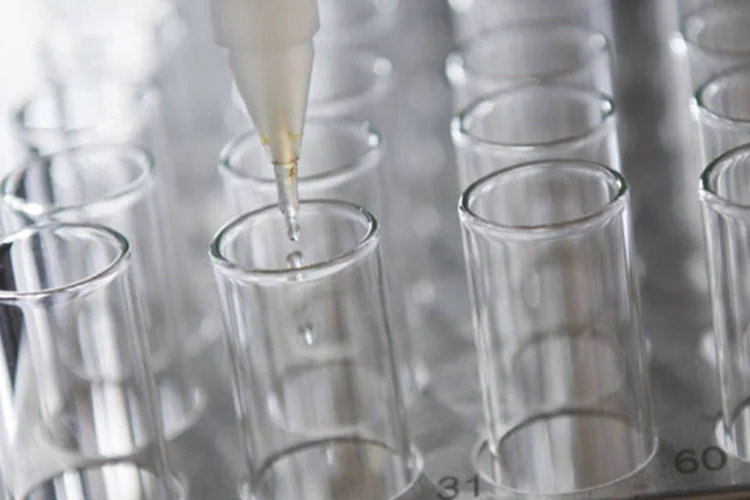 
	Teste de medicamento para hepatite: terapia retroviral e medicamentos espec&iacute;ficos para hepatite est&atilde;o entre fatores que contribu&iacute;ram para &iacute;ndices positivos, diz estudo
 (Bloomberg)