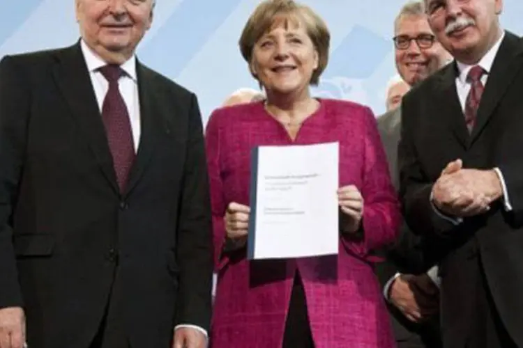 Angela Merkel, chanceler alemã: país terá que encontrar uma forma de cobrir 22% de suas necessidades energéticas
 (John MacDougall/AFP)