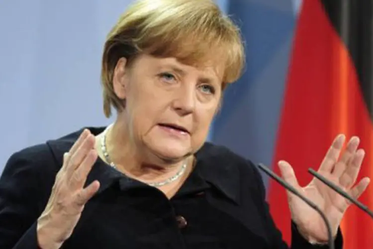 A chanceler alemã, Angela Merkel, vai explicar o plano europeu (John Macdougall/AFP)