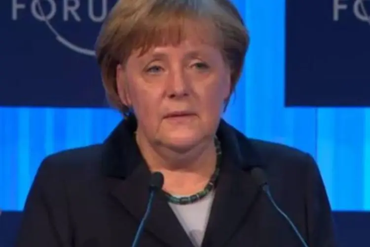 Alemanha, comandada por Angela Merkel, é um dos países que querem o controle do orçamento grego