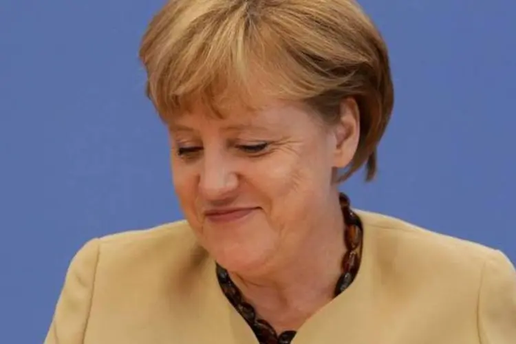 Angela Merkel chega no Bundespressekonferenz, em Berlim  (Tobias Schwarz/Reuters)