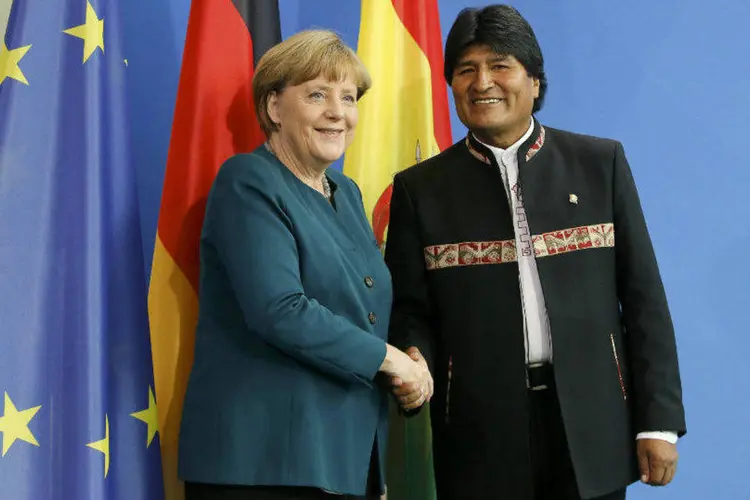 
	Angela Merkel, chanceler da Alemanha, e o presidente boliviano, Evo Morales
 (REUTERS/Fabrizio Bensch)