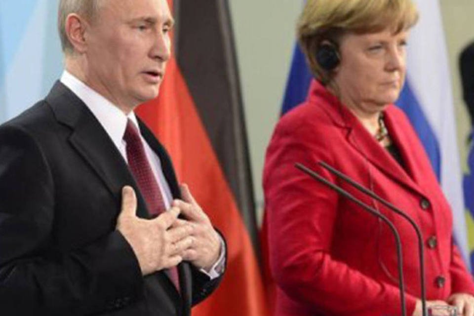 Merkel e Putin defendem "solução política" na Síria