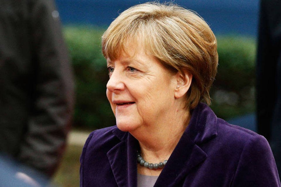 Merkel se declara favorável a expulsar refugiados condenados