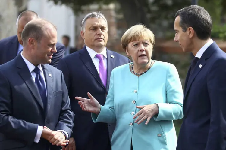 
	Reuni&atilde;o: pa&iacute;ses &quot;ter&atilde;o uma conversa muito franca sobre em que estado se encontra a UE&quot;
 (Leonhard Foeger/Reuters)